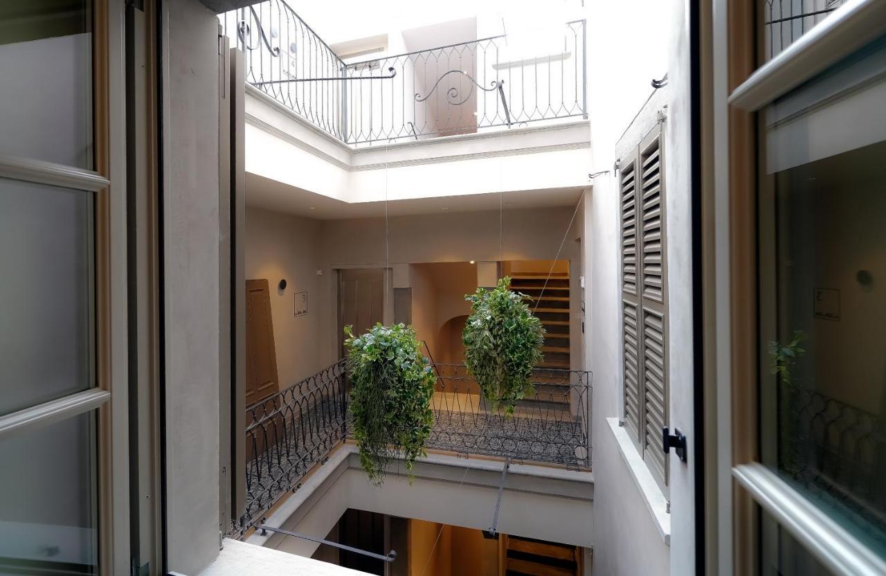 Bergamo INN 21 Esterno foto Interior of the building