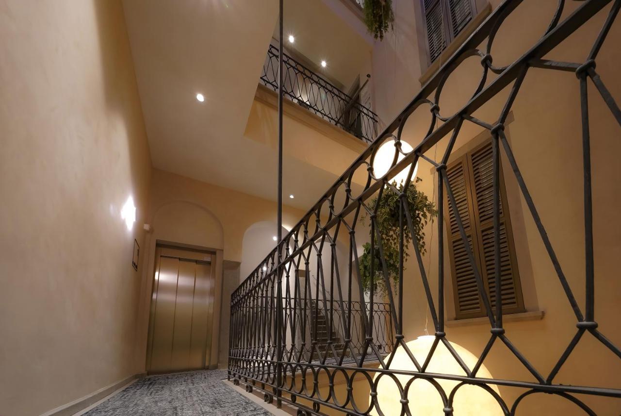 Bergamo INN 21 Esterno foto Interior of the hotel