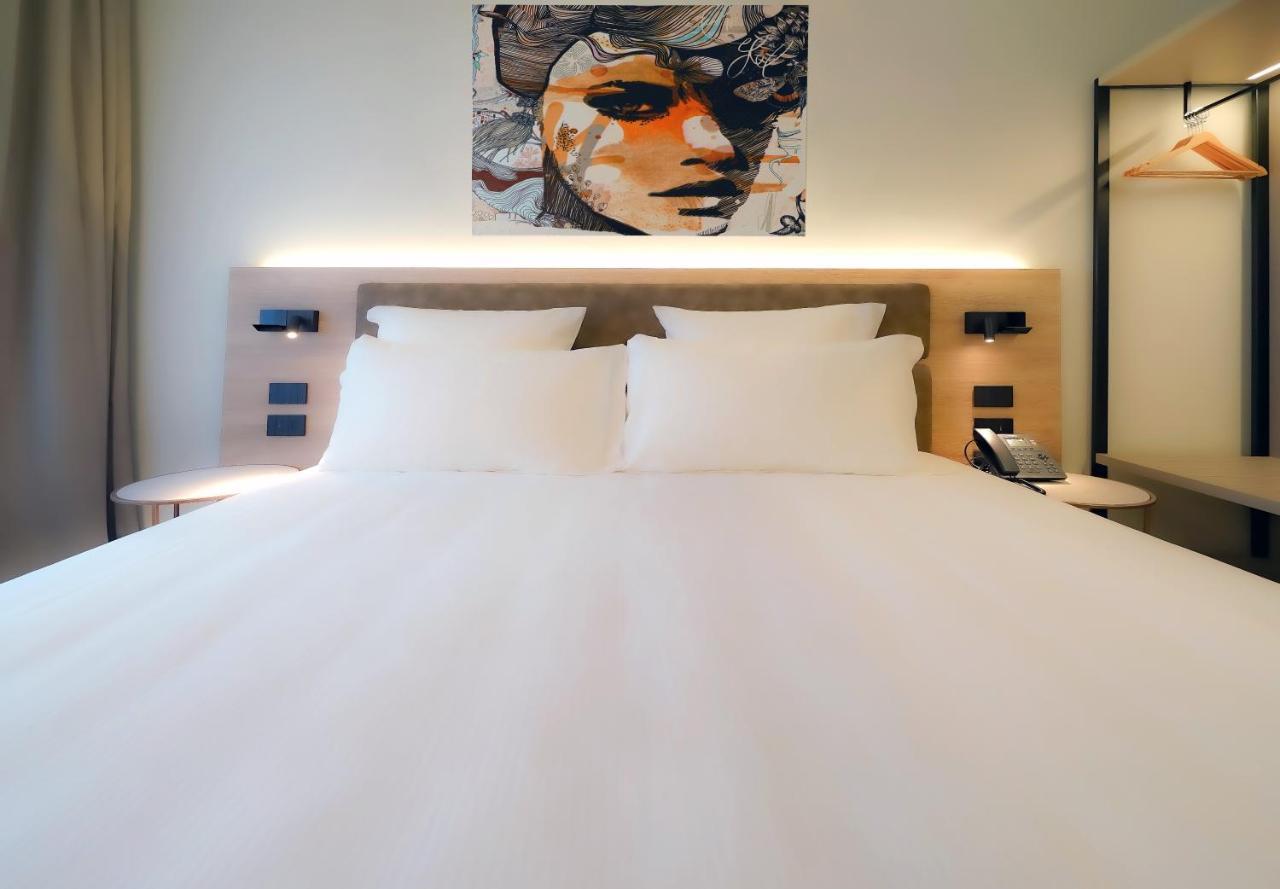 Bergamo INN 21 Esterno foto A room at the hotel